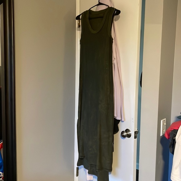 Lulu maxi dress - Picture 1 of 2